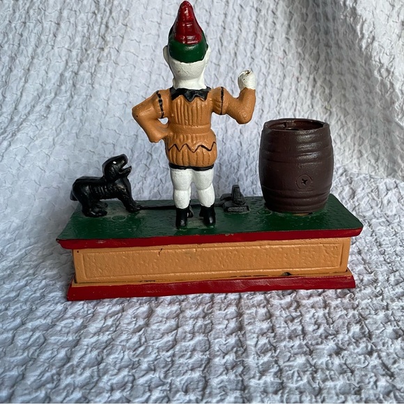 Vintage Cast Iron coin bank trick dog circus clown mechanical working coin bank - Picture 4 of 6